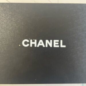Chanel box